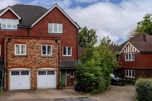 St. Denys Close